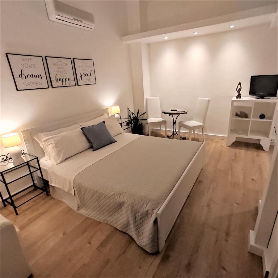 Il Girasole Bb Cagliari Bed & Breakfast Dış mekan fotoğraf