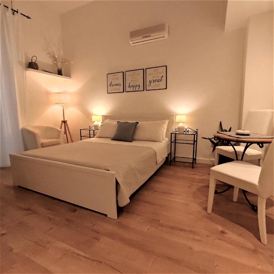 Il Girasole Bb Cagliari Bed & Breakfast Dış mekan fotoğraf